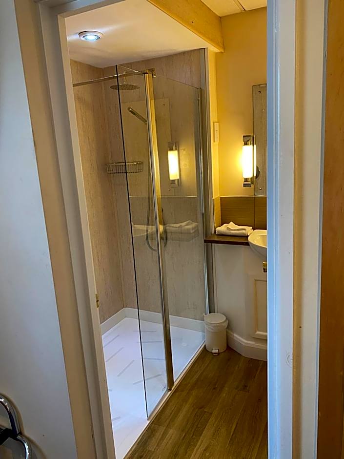 Lysses House Hotel