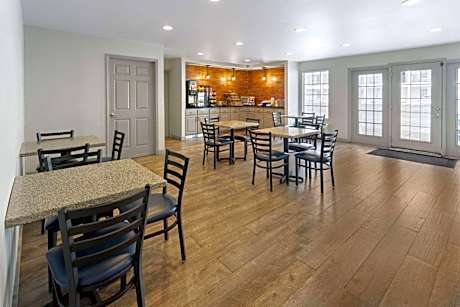 Days Inn by Wyndham Americus