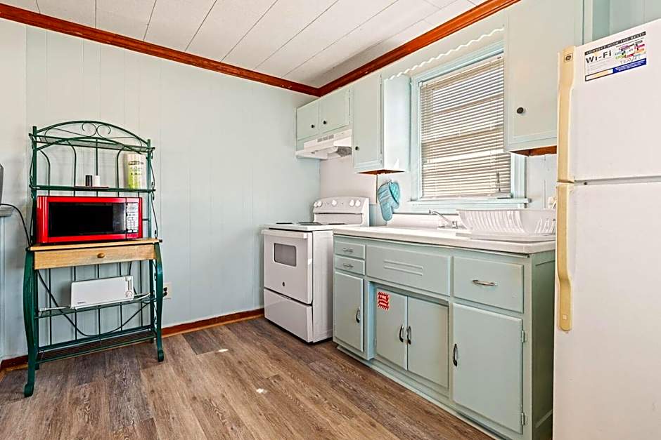 Oceanside Court by KEES Vacations