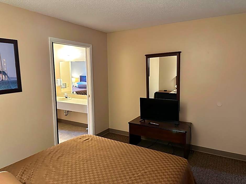 Cedar Hill Lodge
