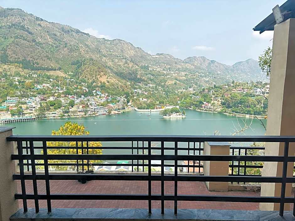 Hotel Lake Inn - A Luxury Lake View Hotel