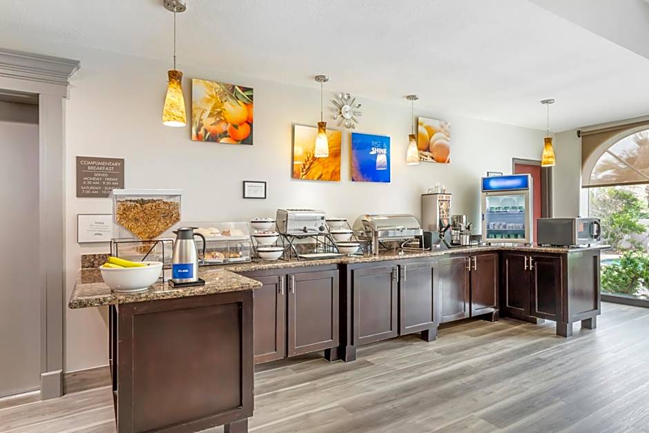 Comfort Inn & Suites Houston FM1960 - Champions