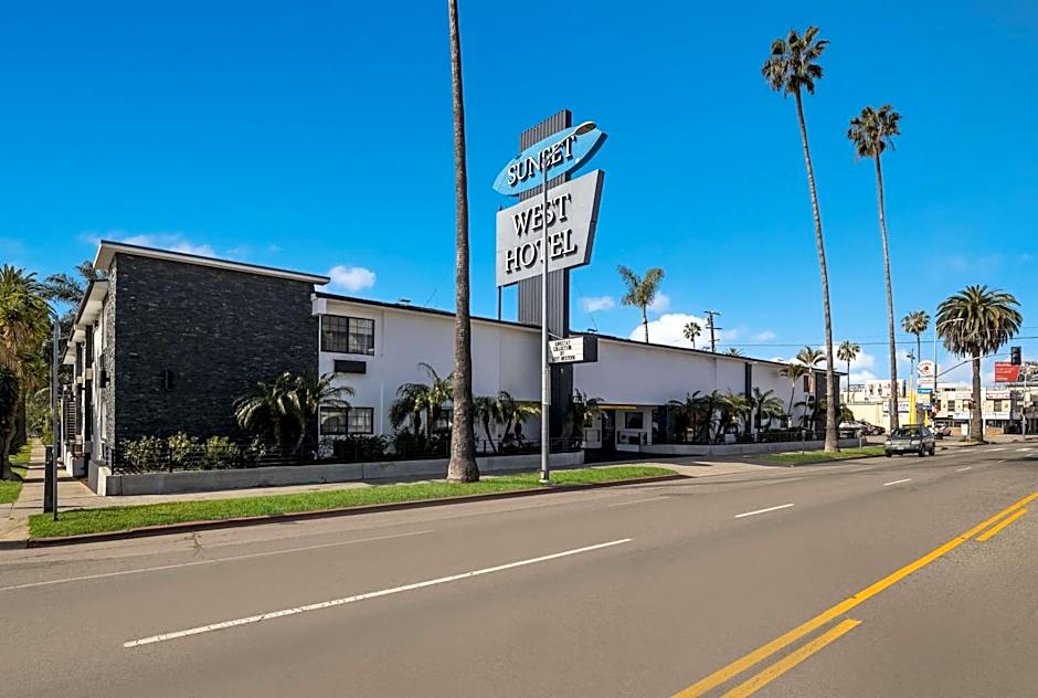 Sunset West Hotel SureStay Collection By Best Western