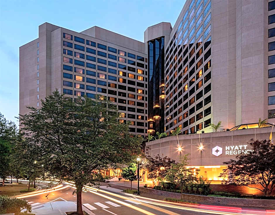 Photo 1 of 36 of Hyatt Regency Crystal City