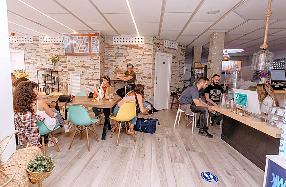 We Hostel Palma - Albergue