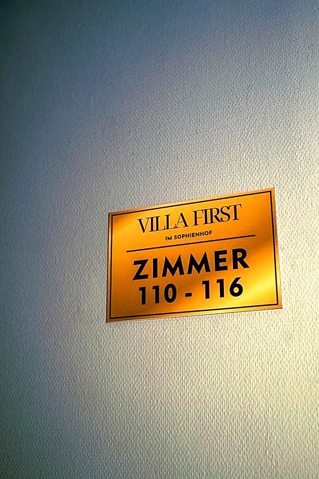 VILLA FIRST im Sophienhof