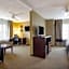 Comfort Inn & Suites Grafton-Cedarburg