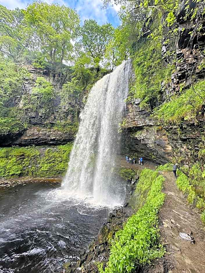 Entire Venue with Accommodation Sleeps up to 19 - Waterfall Country Escape Wales
