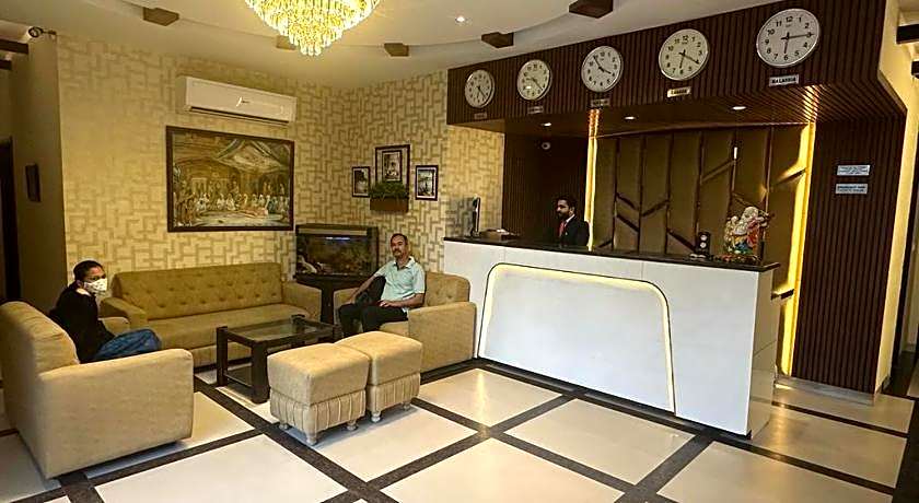 Hotel Sarovar Regency