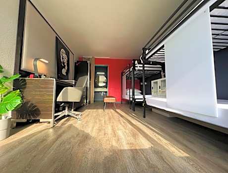 Bed in 6-Bed Mixed Dormitory Room