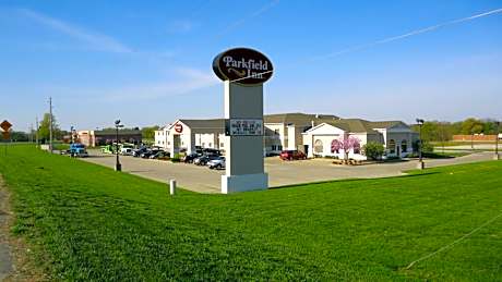 Parkfield Inn - Clinton