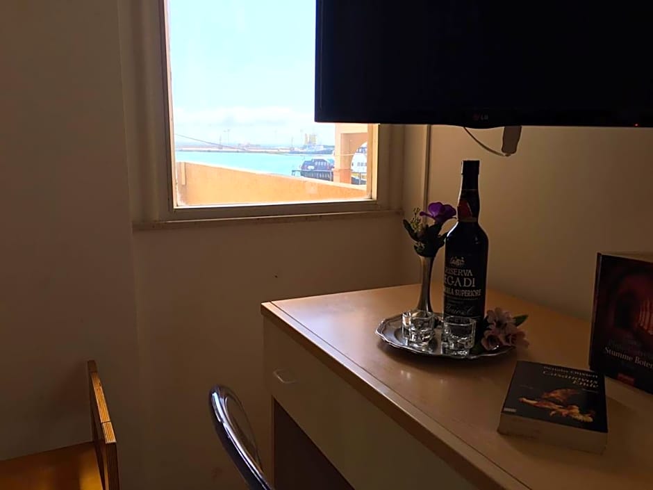 Almaran B&B Trapani port & city