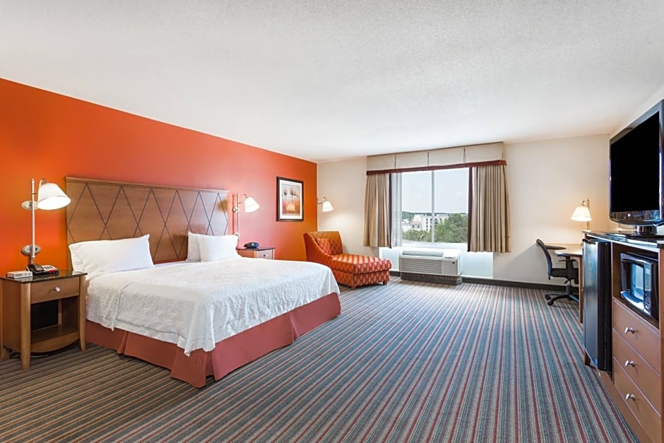Hampton Inn Petersburg - Southpark Mall