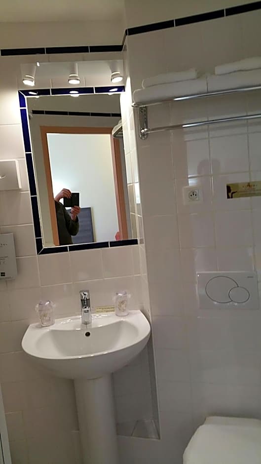 Cit'Hotel Du Port Rhu