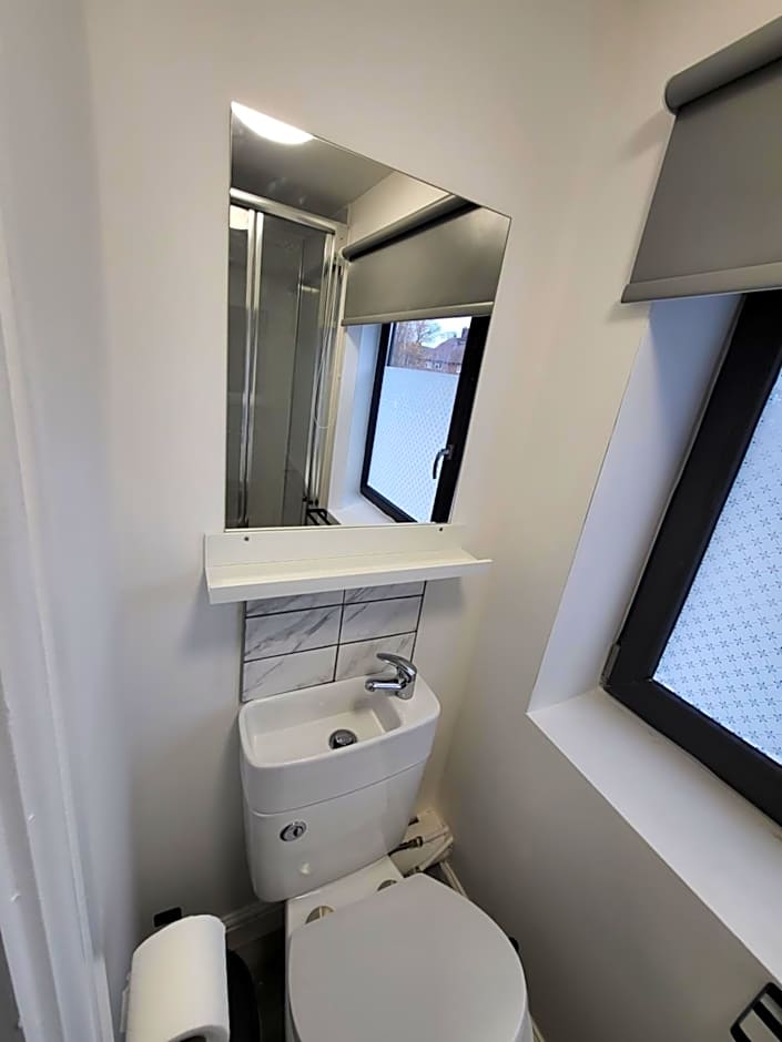 Premier Studios Nottingham - Tring Vale