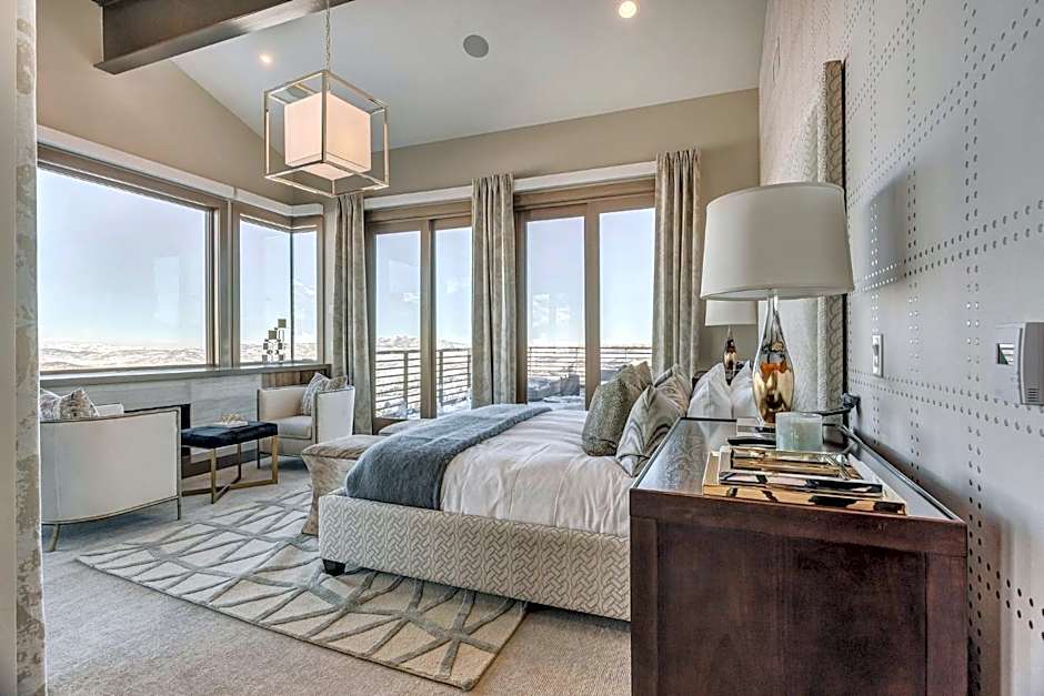 Stein Eriksen Residences