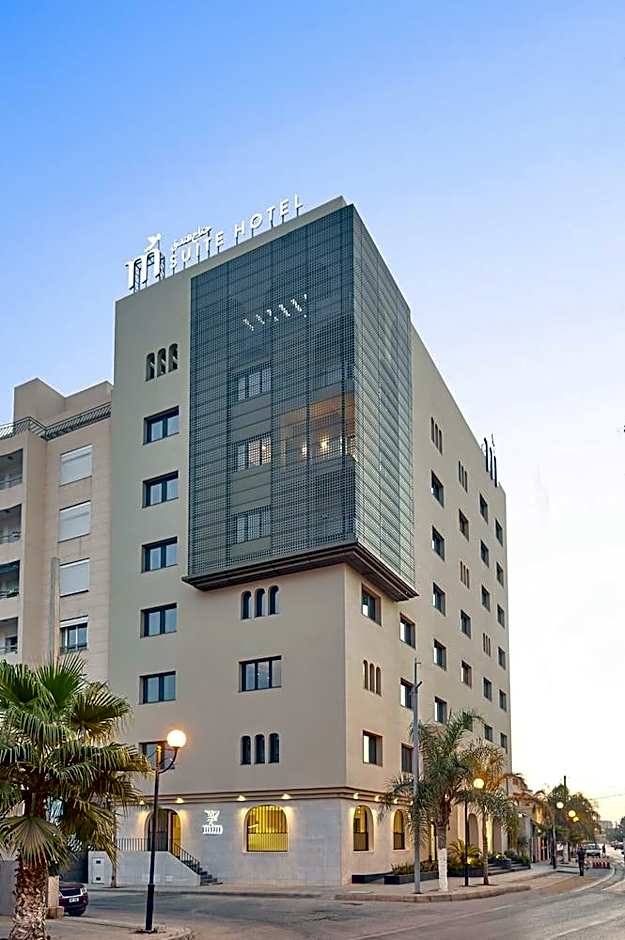 M Suite Hotel