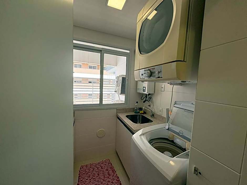 cód 55 - Apartamento no melhor condomínio da praia