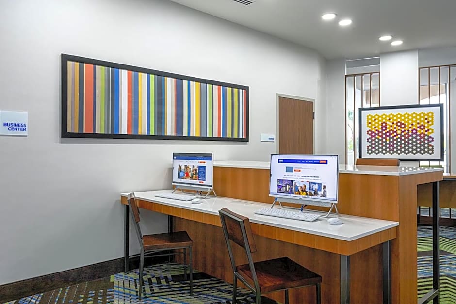 Holiday Inn Express & Suites - Miramar By IHG