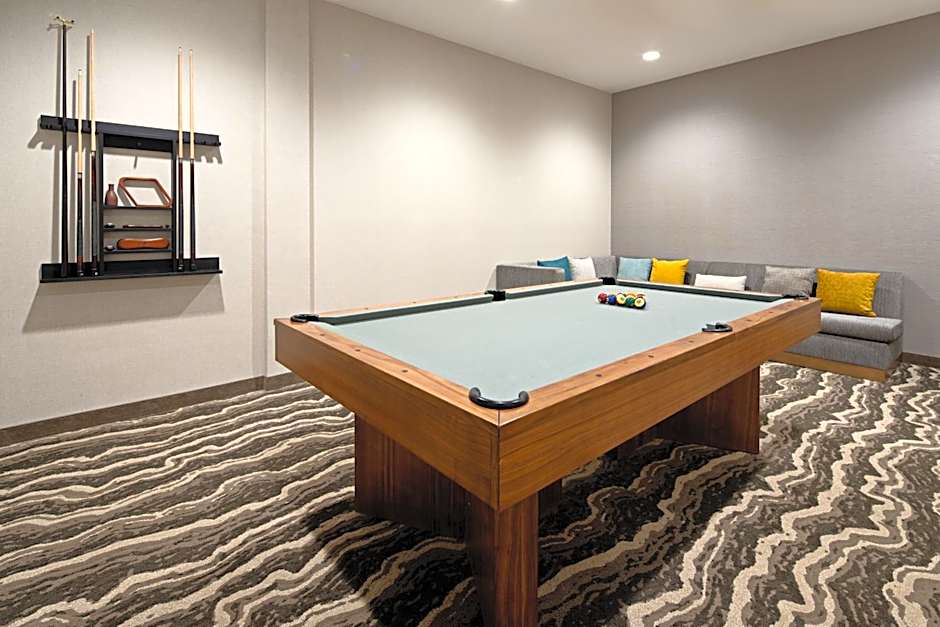 Staybridge Suites Long Beach Airport By IHG