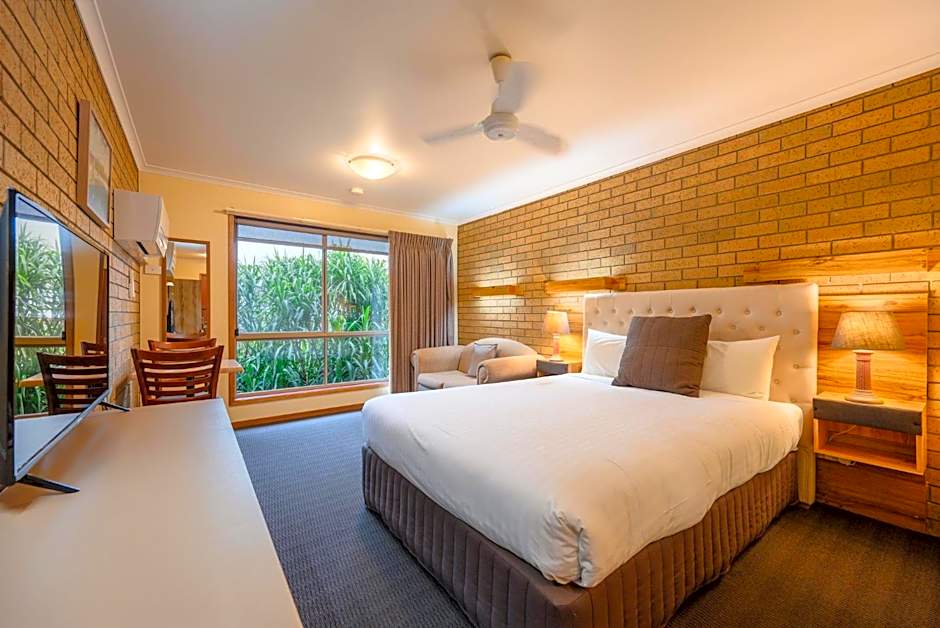 AAt 28 Goldsmith Motel