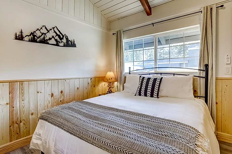 Tahoe Mountain Inn