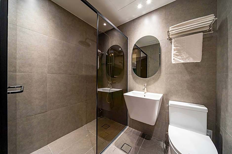 Jecheon The Wall Hotel