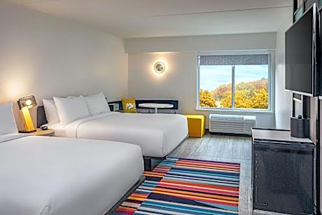 Queen Room with Two Queen Beds and Transfer Shower - Mobility Access/Hearing Accessible
