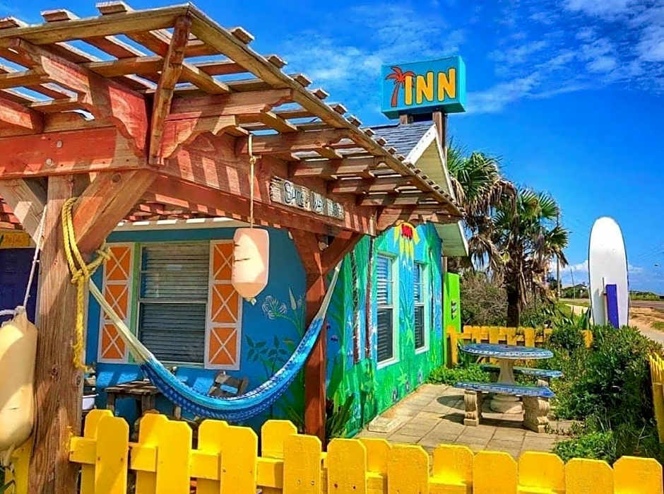 The Beach House at Si Como No Inn