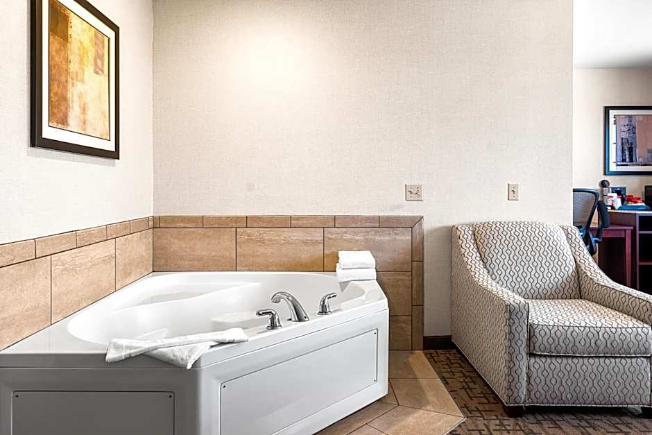 Boarders Inn & Suites by Cobblestone Hotels - Shawano