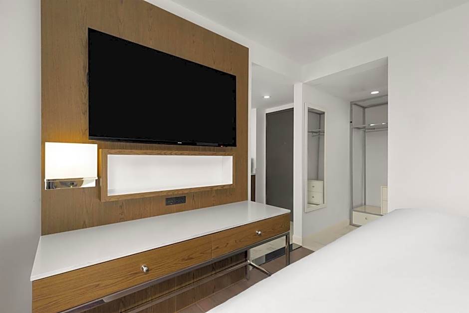 Best Western Premier Empire State Hotel