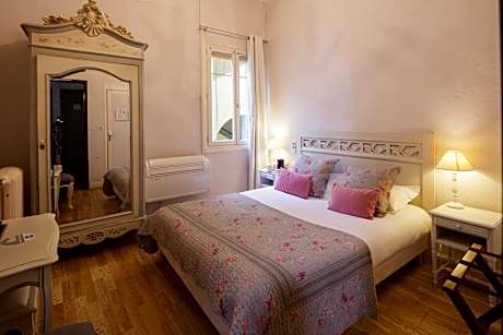 Single Room - Large Bed