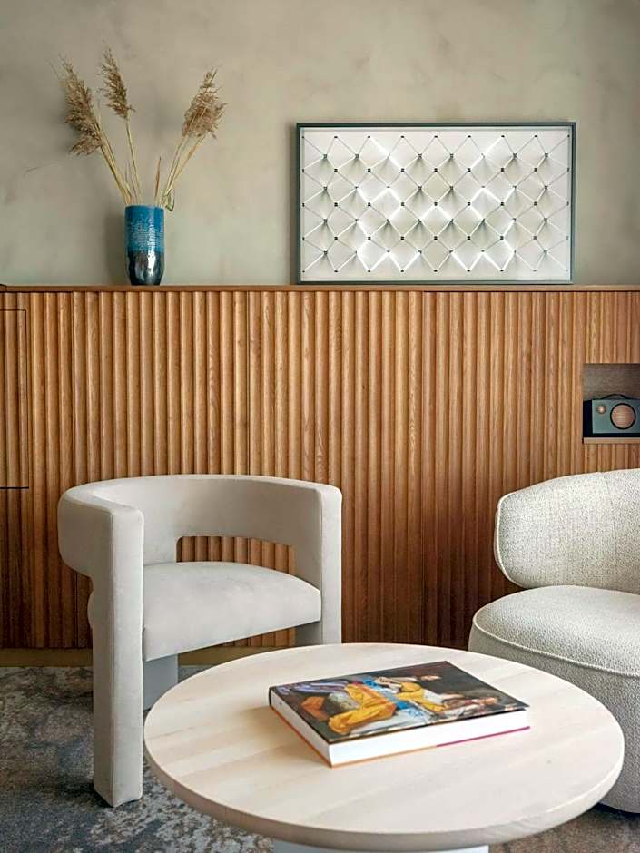 Best Western Plus John Bauer Hotel