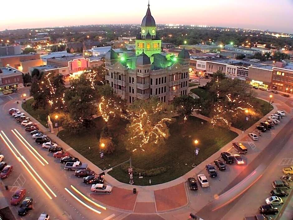 Holiday Inn Express Hotel & Suites Denton By IHG