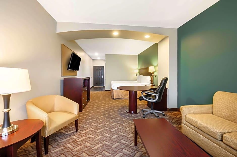 La Quinta Inn & Suites by Wyndham Longview North