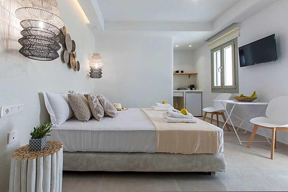 Lemonia Suites with outdoor BBQ area