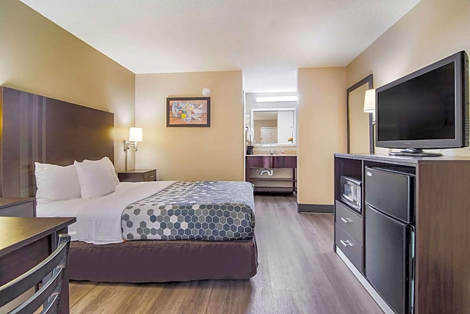 Econo Lodge South Garner