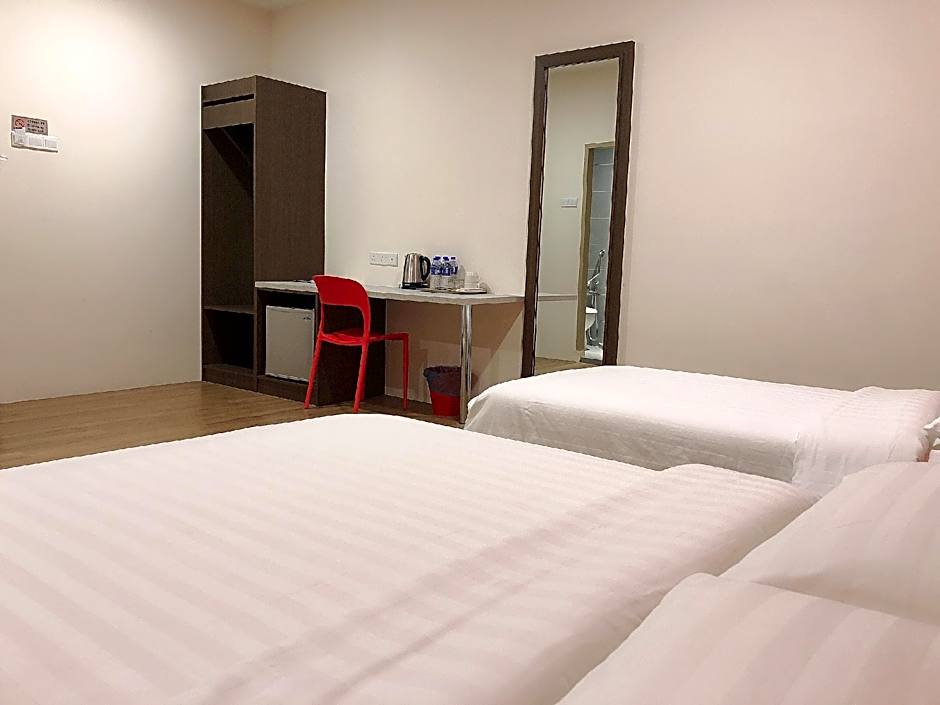 Foto 1 daripada 3 — Family Suite
