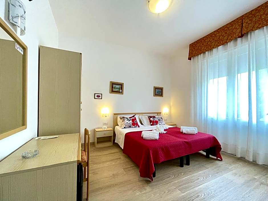 Hotel Trovatore