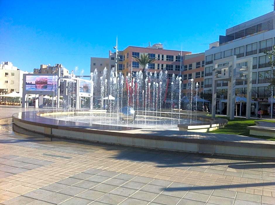 Mizpe Yam Boutique Hotel