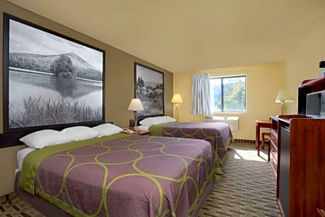 1 King Bed Non-Smoking