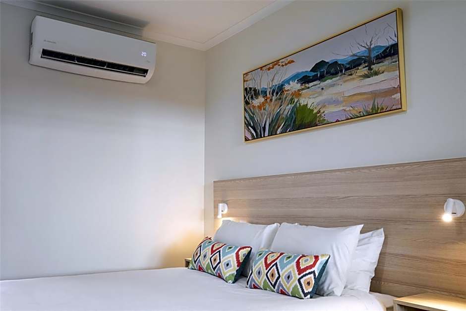 Nightcap at Roxby Downs