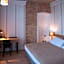 Qbatura Cafe & Hotel