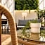 Amare Suite & Apartments