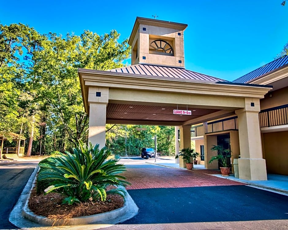 Clarion Inn & Suites Aiken