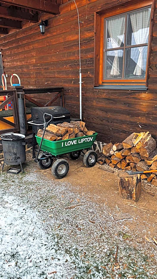 Drevenička Amálka