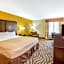 La Quinta Inn & Suites by Wyndham Floresville