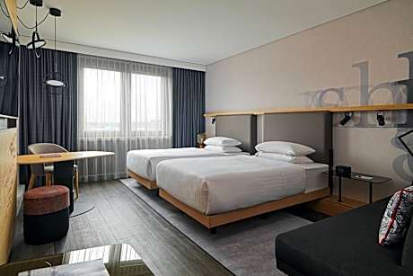 Executive, M Club lounge access, Guest room, 2 Twin