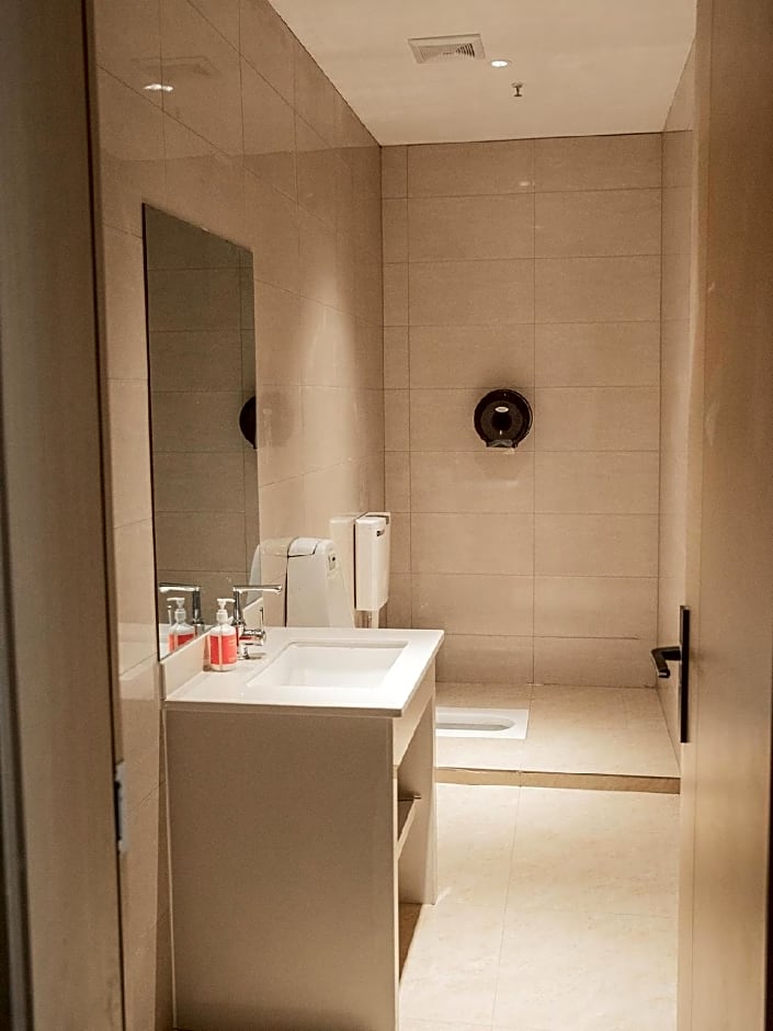 City Comfort Inn Xiangyang Gucheng Traditional Chinese Medicine Hospital Xianfu West Street