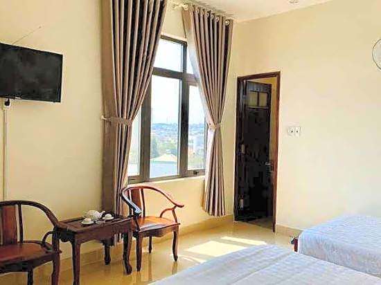 ELISA HOTEL